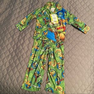 TEENAGE MUTANT NINJA TURTLES Pajamas